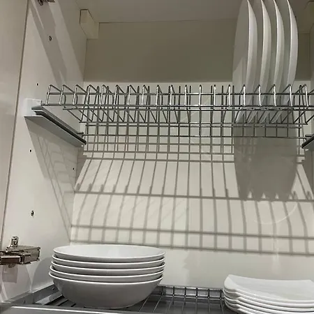 Appartamento Arredato Nuovo,Cucina Camera Da Letto Lejlighed *
